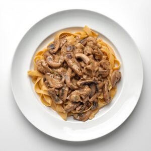 Strogonoff de Peru com Cogumelos e Massa